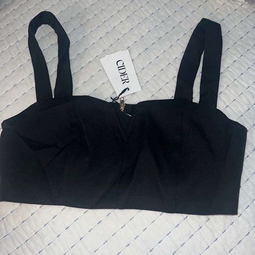 Black crop top, never worn